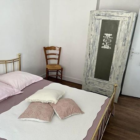 Appartement Chaleureux Avec Parking Gratuit Sarlat Esterno foto