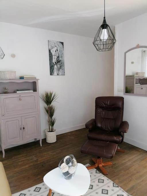 Appartement Chaleureux Avec Parking Gratuit Sarlat Esterno foto