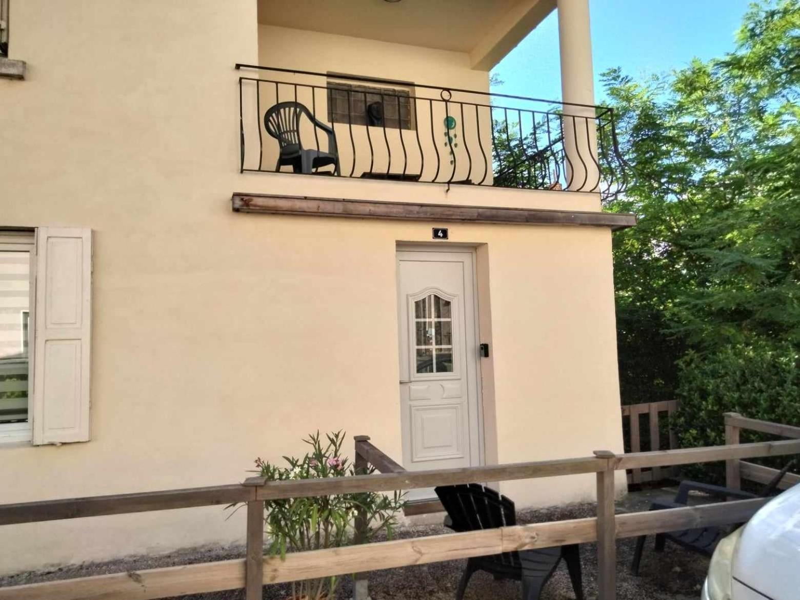 Appartement Chaleureux Avec Parking Gratuit Sarlat Esterno foto